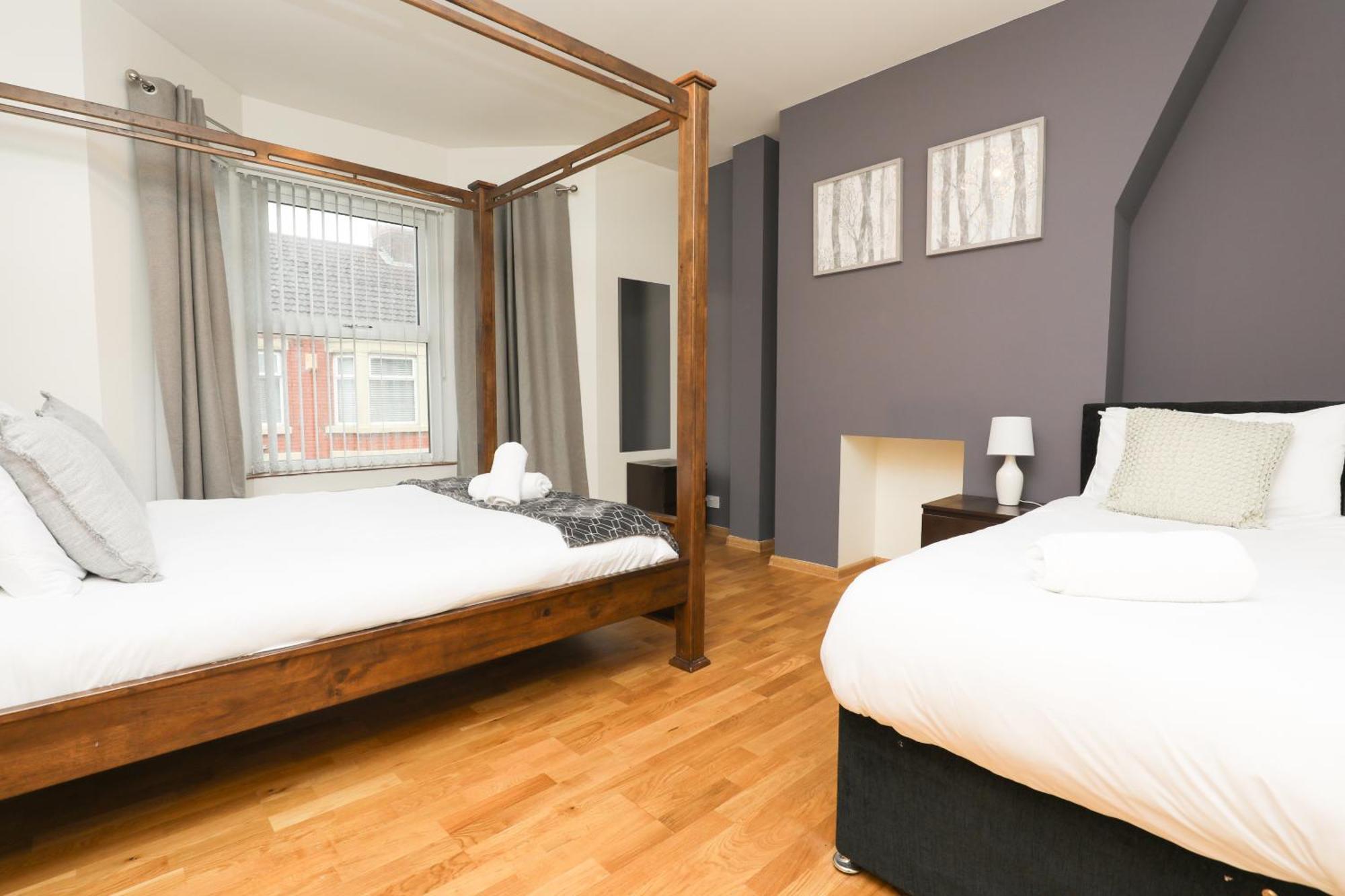Anfield Luxe Retreat - Stylish Stay With Parking - Steps From Stadium - Short Drive To City Centre Liverpool Buitenkant foto